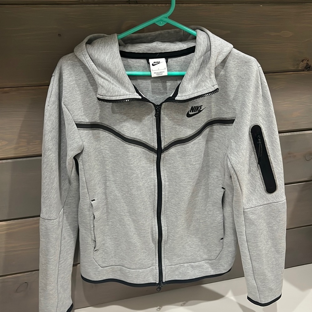 Men’s size small Nike tech zip hoodie